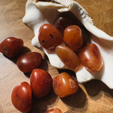 Load image into Gallery viewer, Carnelian Tumblestone