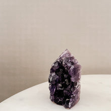 Load image into Gallery viewer, Amethyst Cluster Point